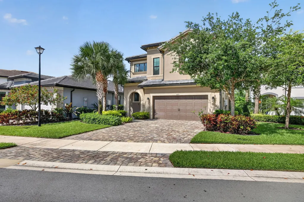 4651 E Pinehurst Trail Trail E Oakland Park FL 33309