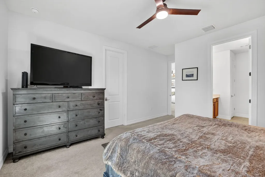 4651 E Pinehurst Trail Trail E Oakland Park FL 33309