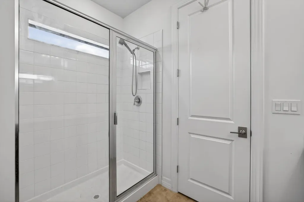 4651 E Pinehurst Trail Trail E Oakland Park FL 33309