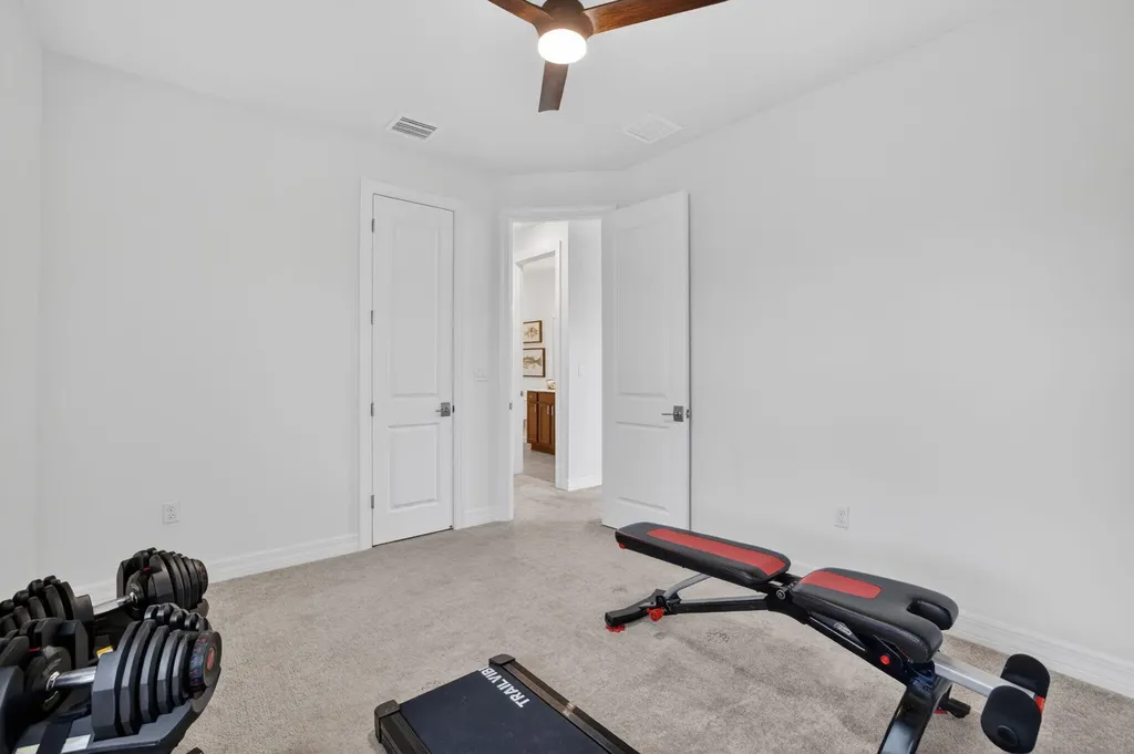 4651 E Pinehurst Trail Trail E Oakland Park FL 33309