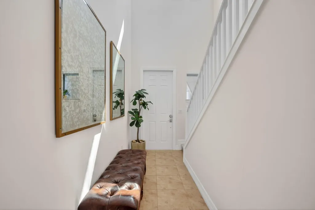 4651 E Pinehurst Trail Trail E Oakland Park FL 33309