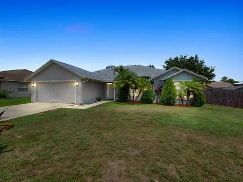 2373 SW Santana Avenue Port St Lucie FL 34953