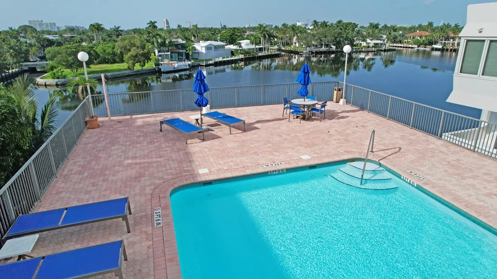 333 Sunset Drive Fort Lauderdale FL 33301