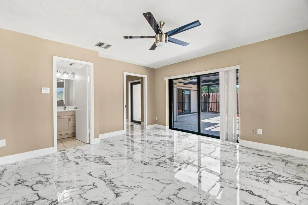 4585 Holly Lake Drive Lake Worth FL 33463