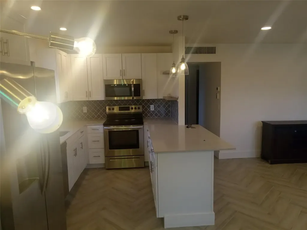 189 Seville Delray Beach FL 33446