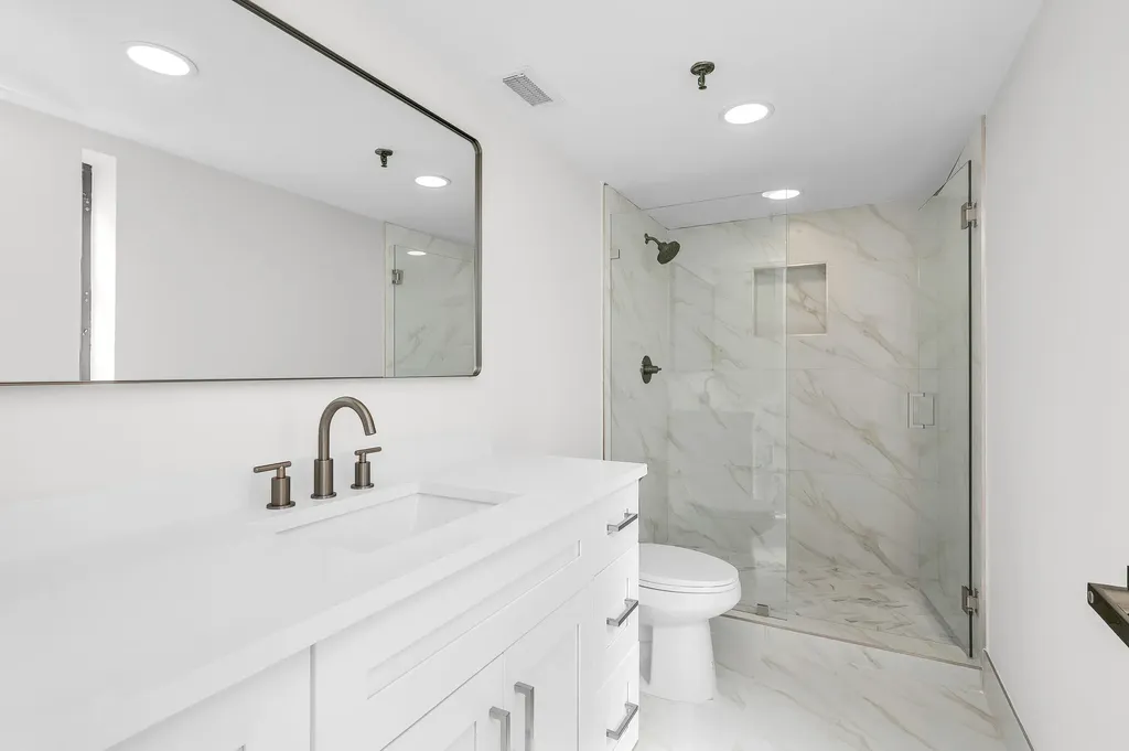 7290 Kinghurst Drive Delray Beach FL 33446