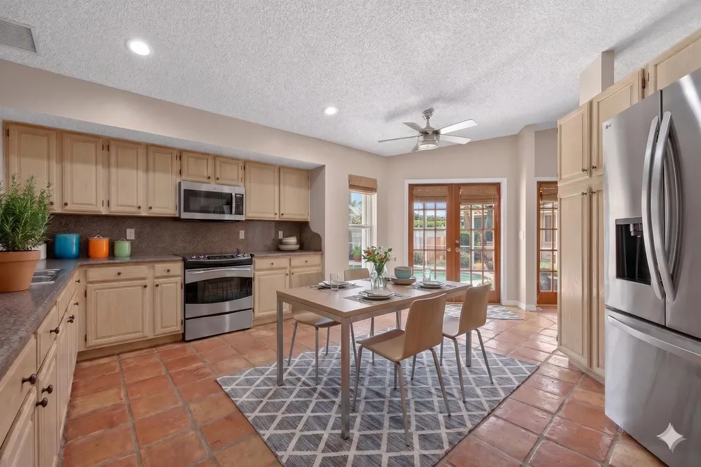 5333 N Springs Way Coral Springs FL 33076