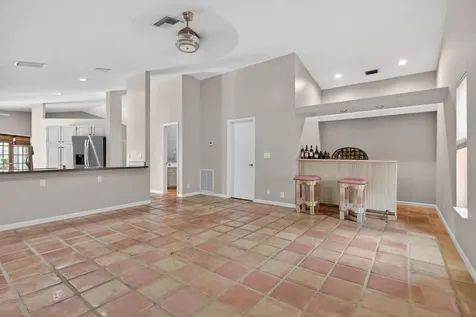 5333 N Springs Way Coral Springs FL 33076