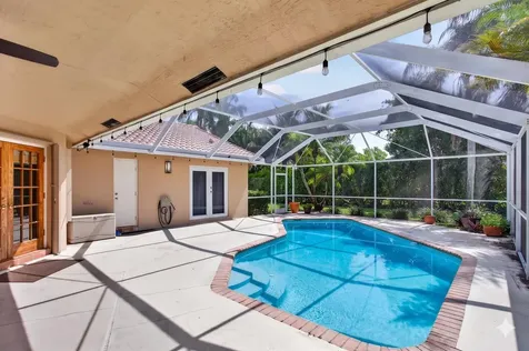 5333 N Springs Way Coral Springs FL 33076