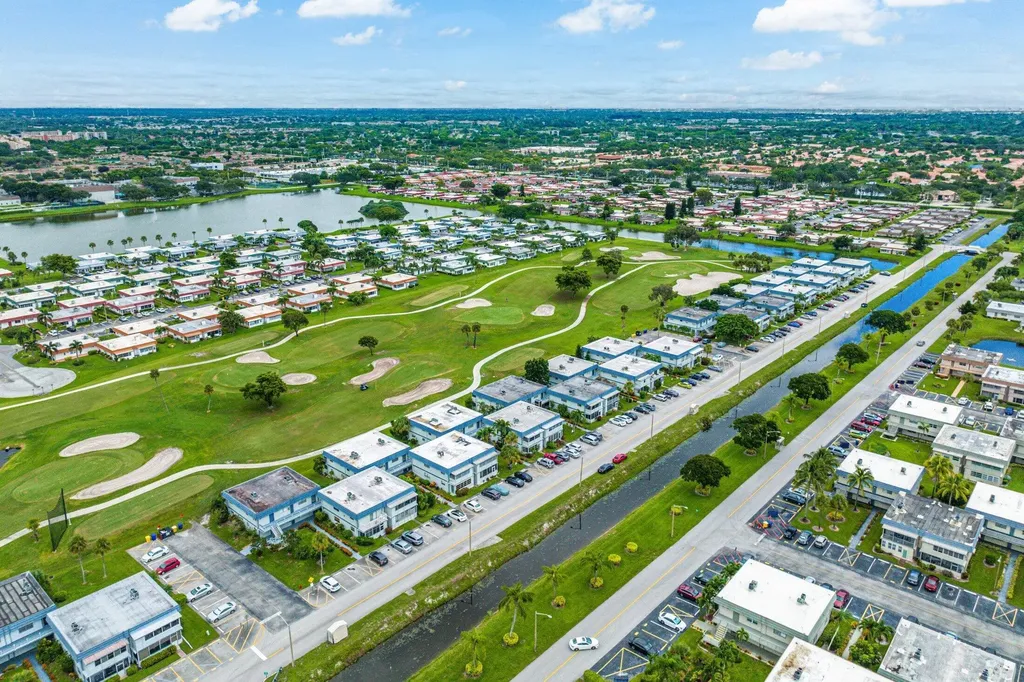 141 Brittany C Delray Beach FL 33446