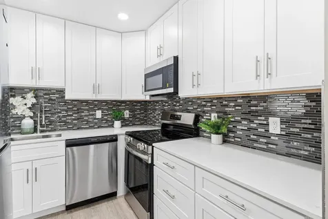 141 Brittany C Delray Beach FL 33446