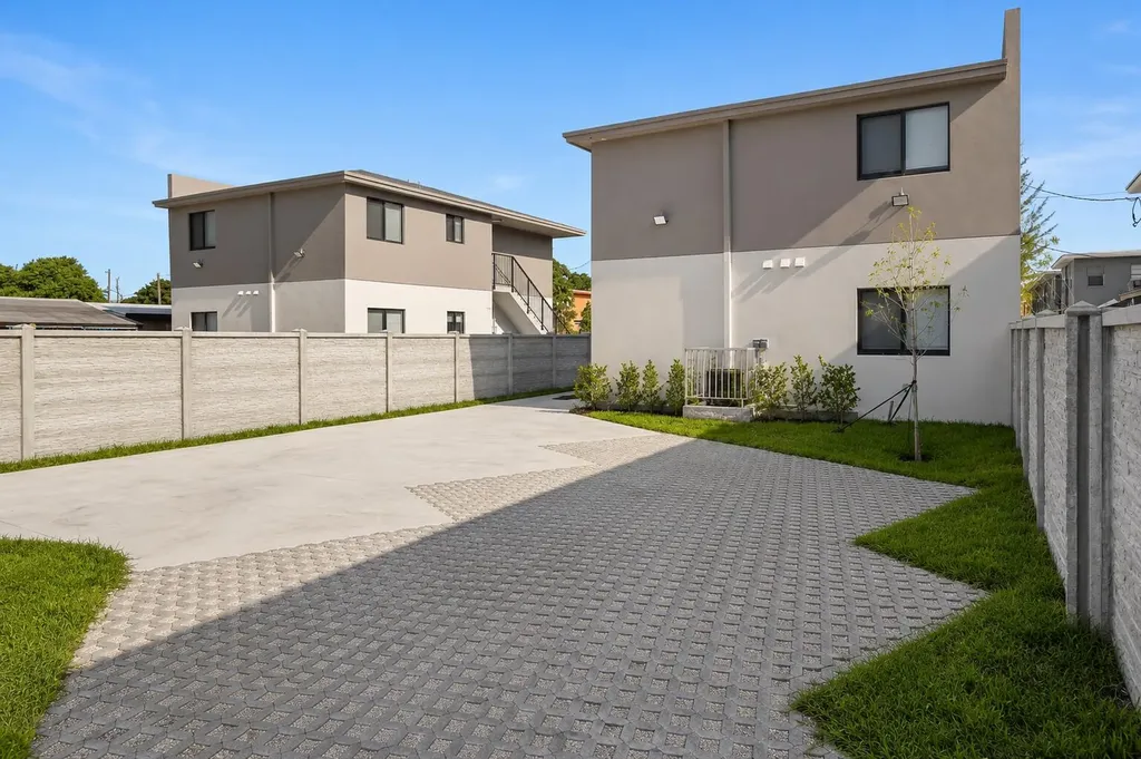 1181 NW 66th Street Miami FL 33150