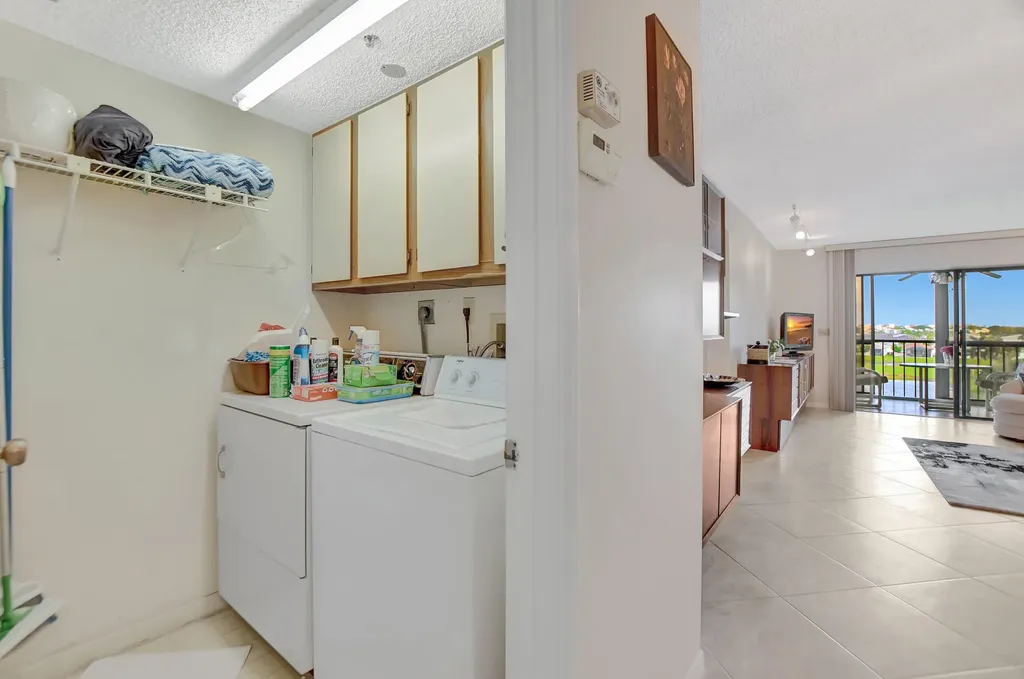 7310 Ashford Place Delray Beach FL 33446