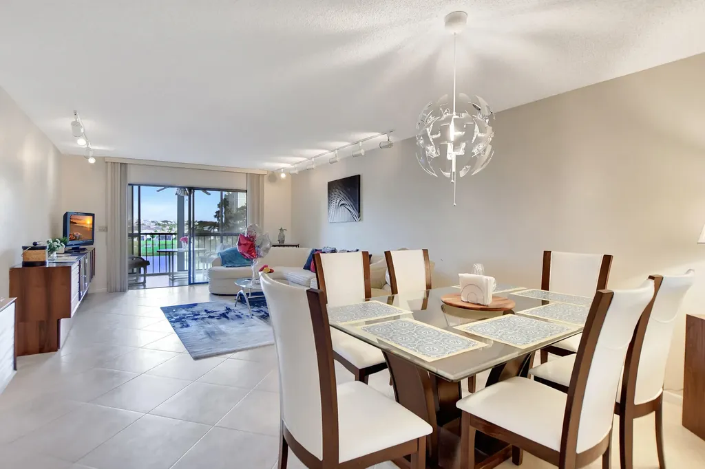 7310 Ashford Place Delray Beach FL 33446