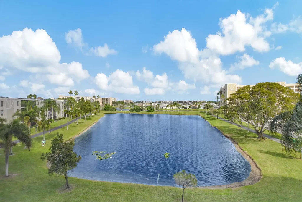7310 Ashford Place Delray Beach FL 33446