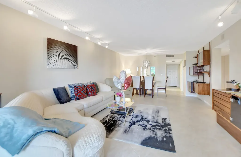 7310 Ashford Place Delray Beach FL 33446