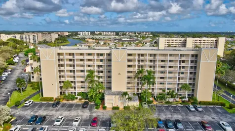 7310 Ashford Place Delray Beach FL 33446