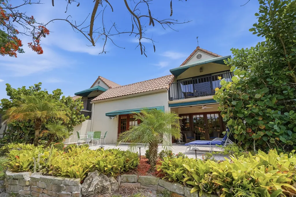 6533 Las Flores Drive Boca Raton FL 33433