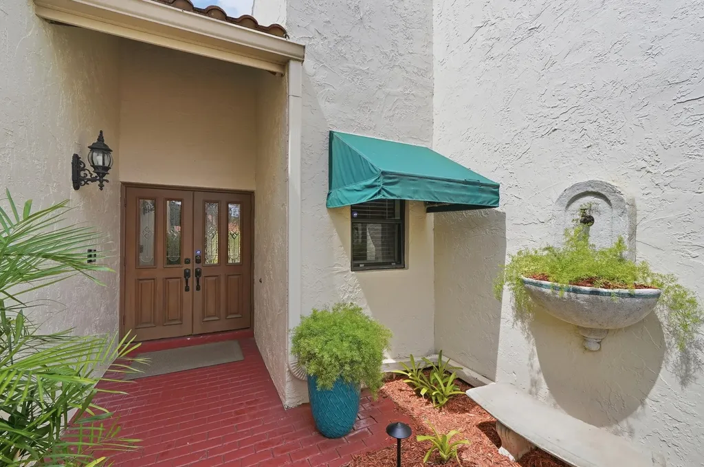 6533 Las Flores Drive Boca Raton FL 33433