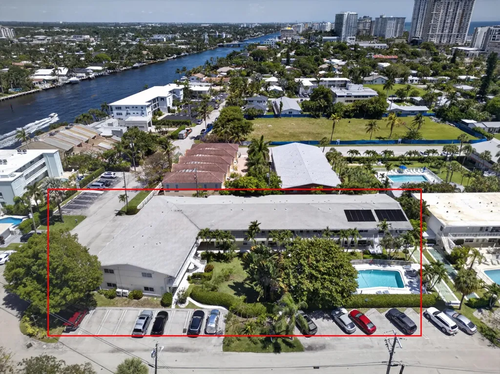 3201 SE 10th Street Pompano Beach FL 33062
