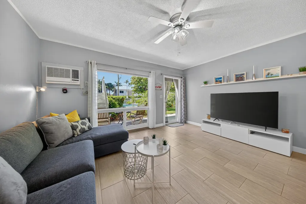 3201 SE 10th Street Pompano Beach FL 33062
