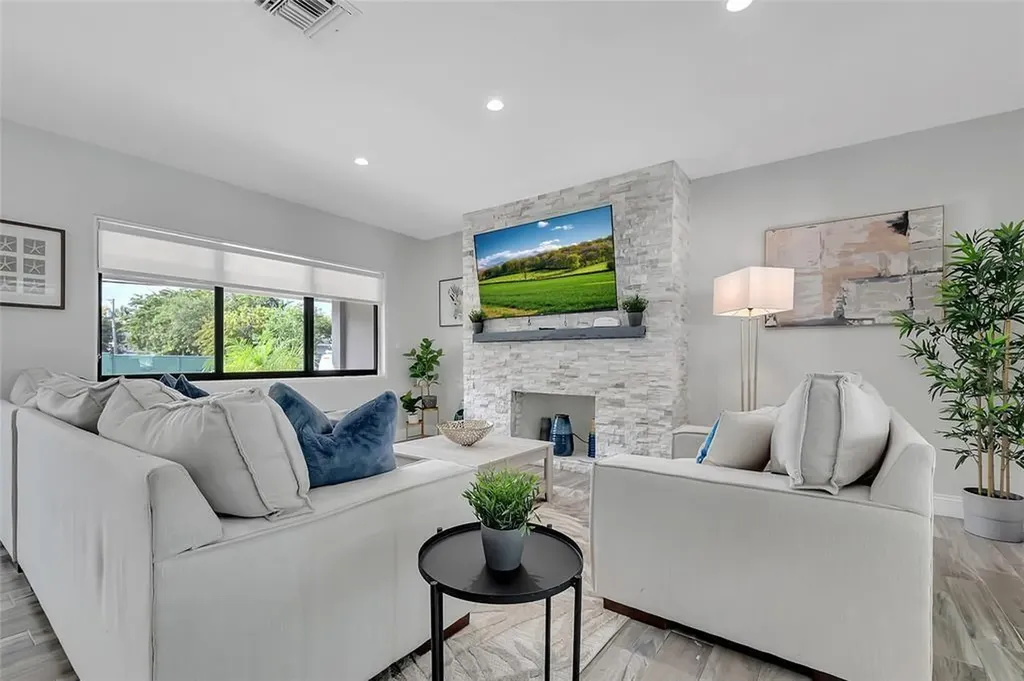 538 NE 14th Avenue Fort Lauderdale FL 33301