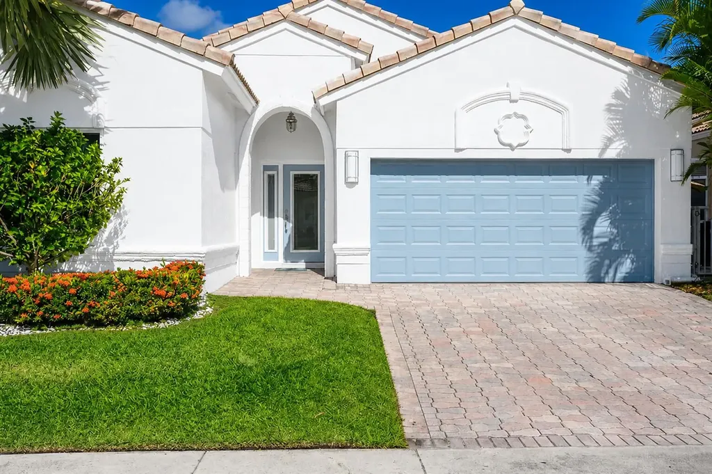 7161 NW Turtle Walk Boca Raton FL 33487