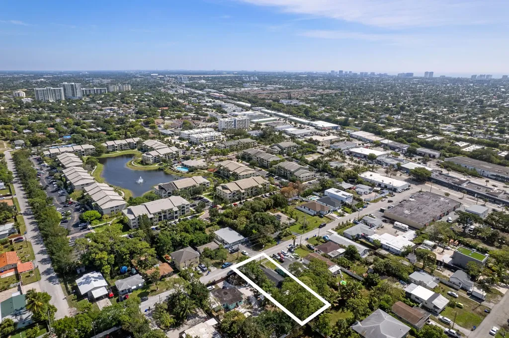 836 SW 13th Court Pompano Beach FL 33060
