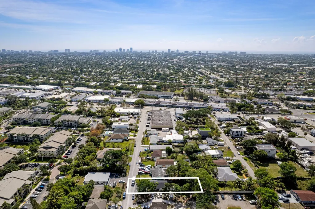 836 SW 13th Court Pompano Beach FL 33060