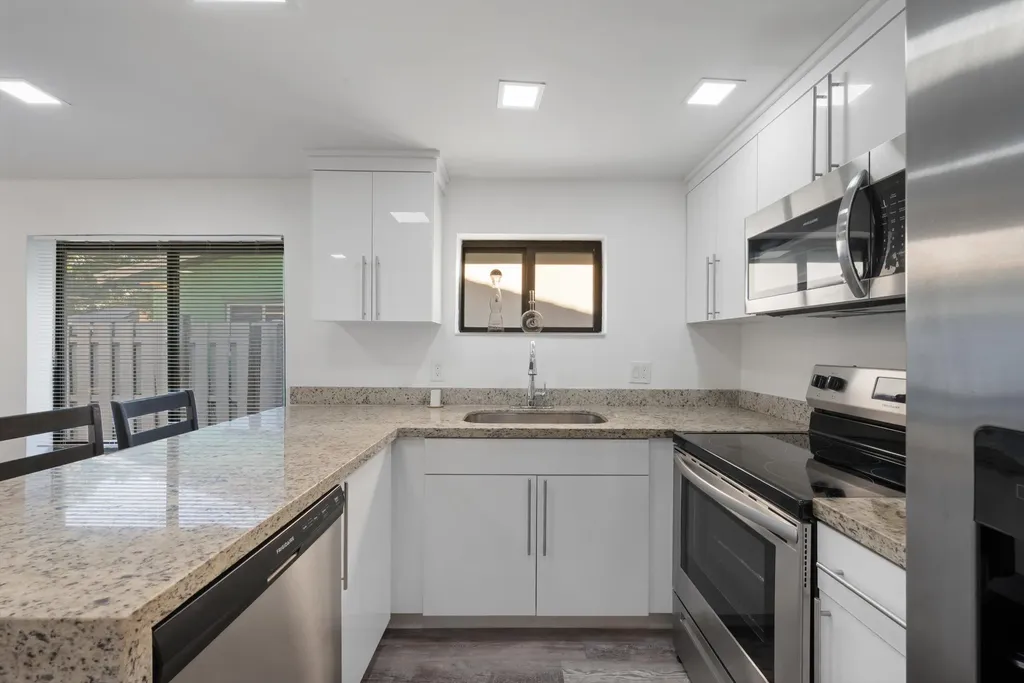 836 SW 13th Court Pompano Beach FL 33060