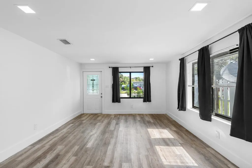 836 SW 13th Court Pompano Beach FL 33060