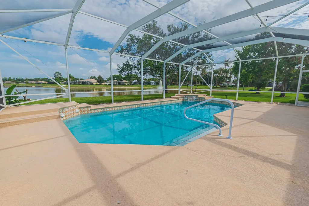 208 SW Whitewood Drive Port St Lucie FL 34953