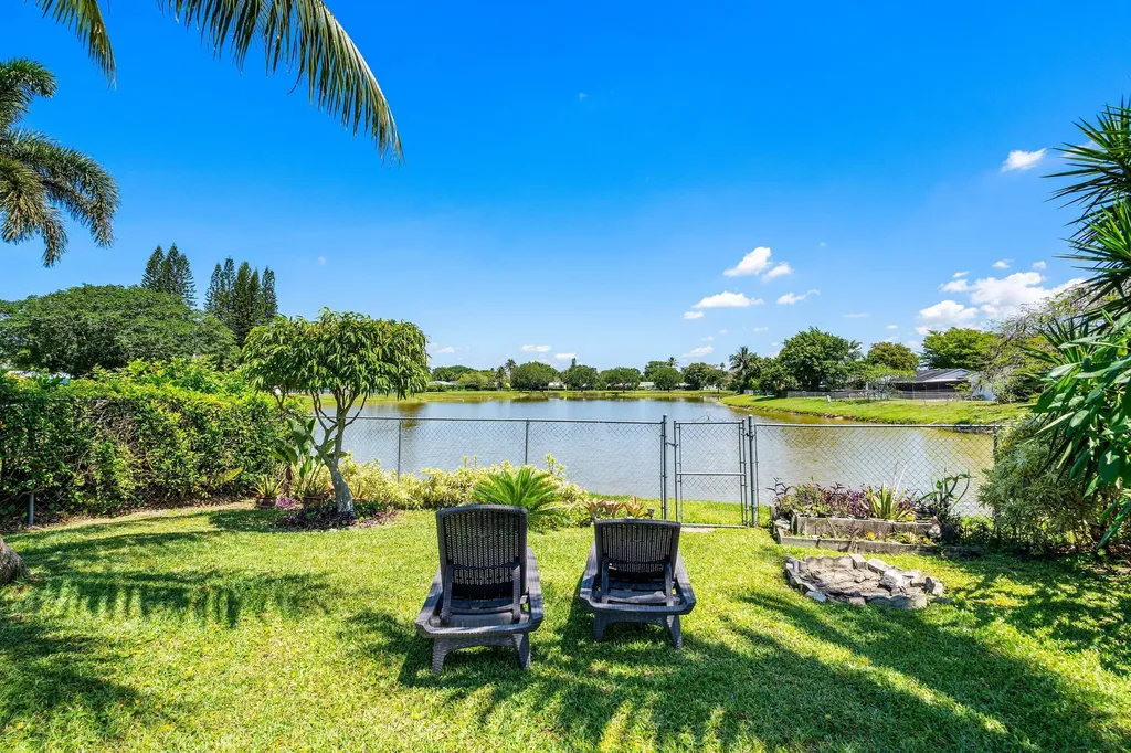 9108 Chrysanthemum Drive Boynton Beach FL 33472