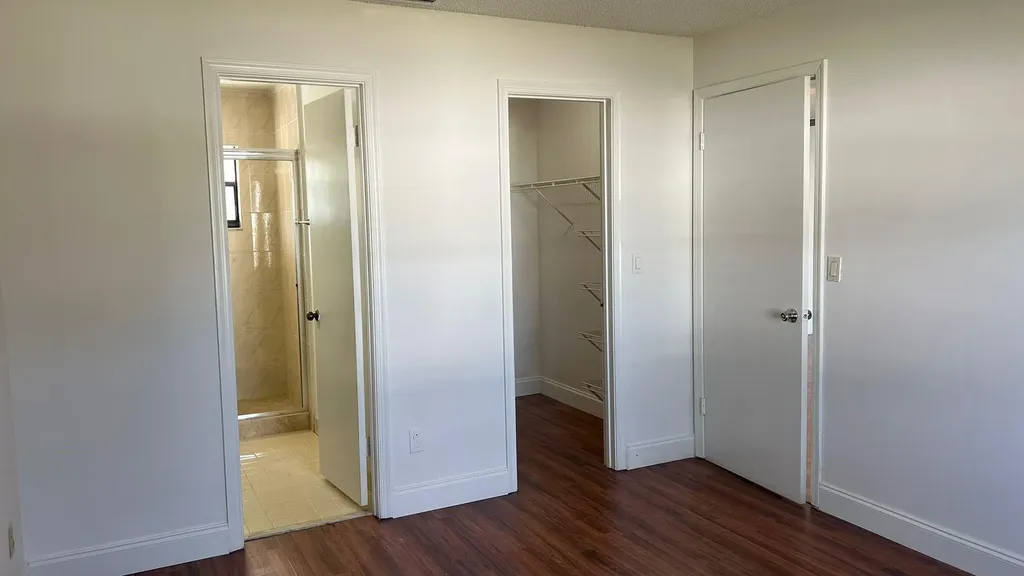 9621 NW 4th Street Coral Springs FL 33071