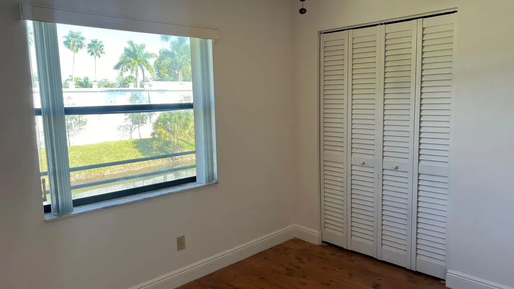 9621 NW 4th Street Coral Springs FL 33071