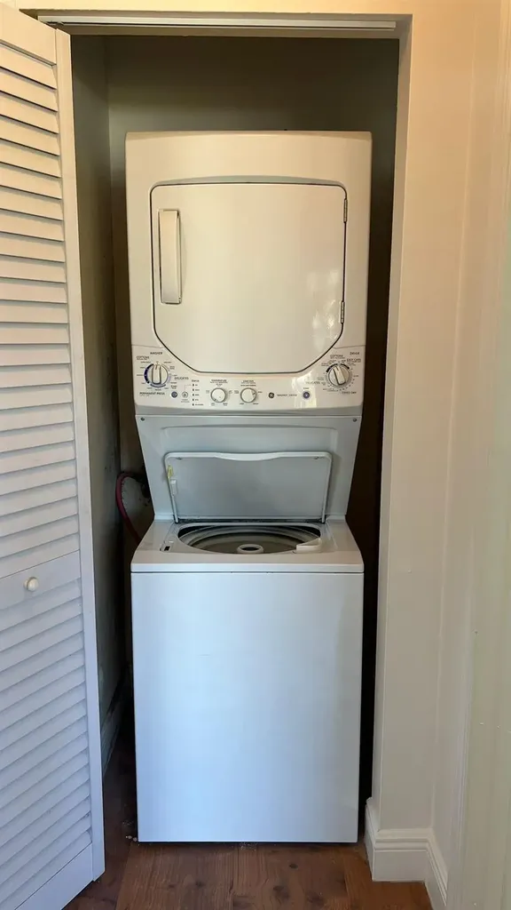 9621 NW 4th Street Coral Springs FL 33071