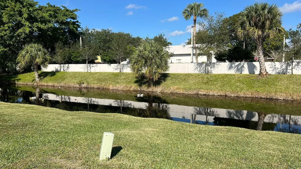 9621 NW 4th Street Coral Springs FL 33071