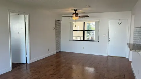 9621 NW 4th Street Coral Springs FL 33071