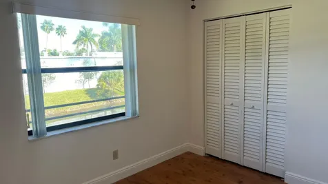 9621 NW 4th Street Coral Springs FL 33071
