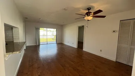 9621 NW 4th Street Coral Springs FL 33071