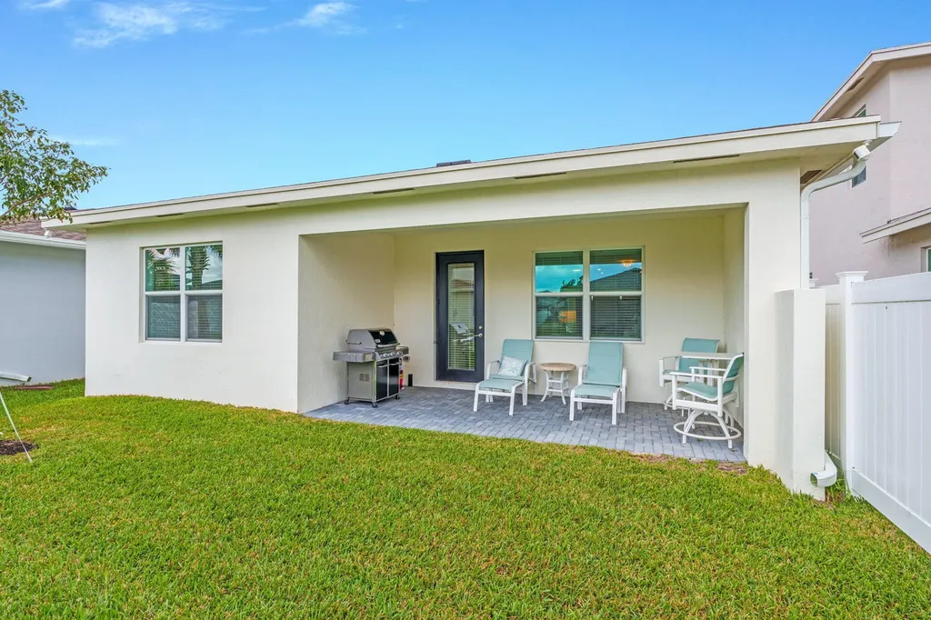 5726 Graceful Way Delray Beach FL 33484