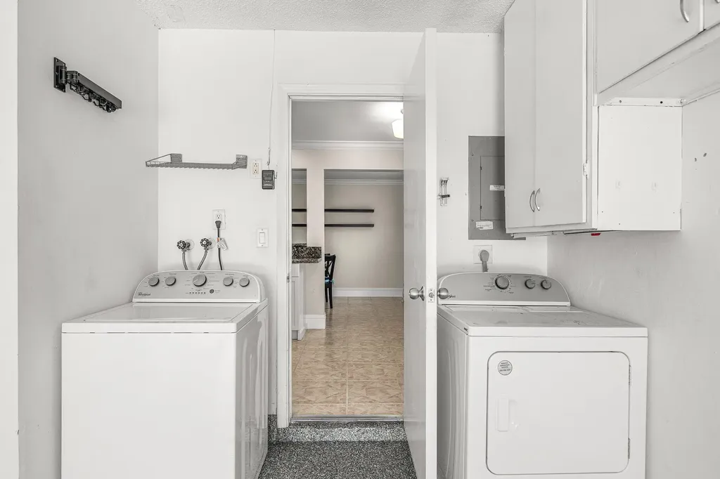 2105 SW 14th Place Boynton Beach FL 33426