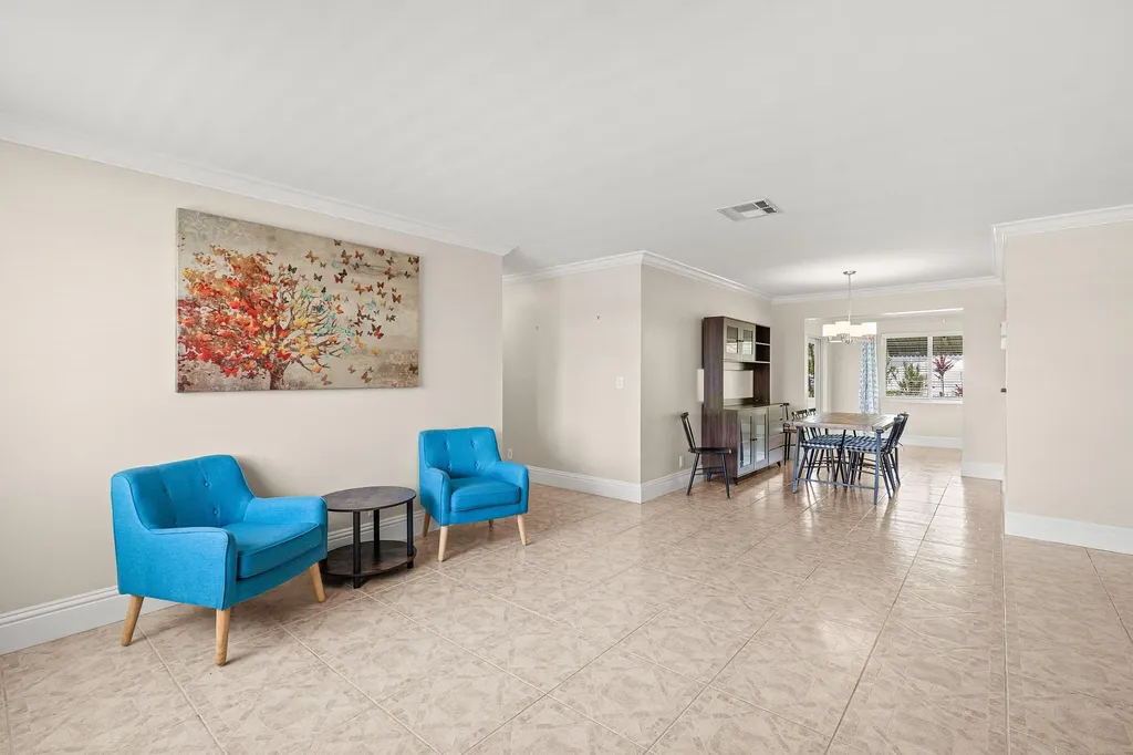 2105 SW 14th Place Boynton Beach FL 33426