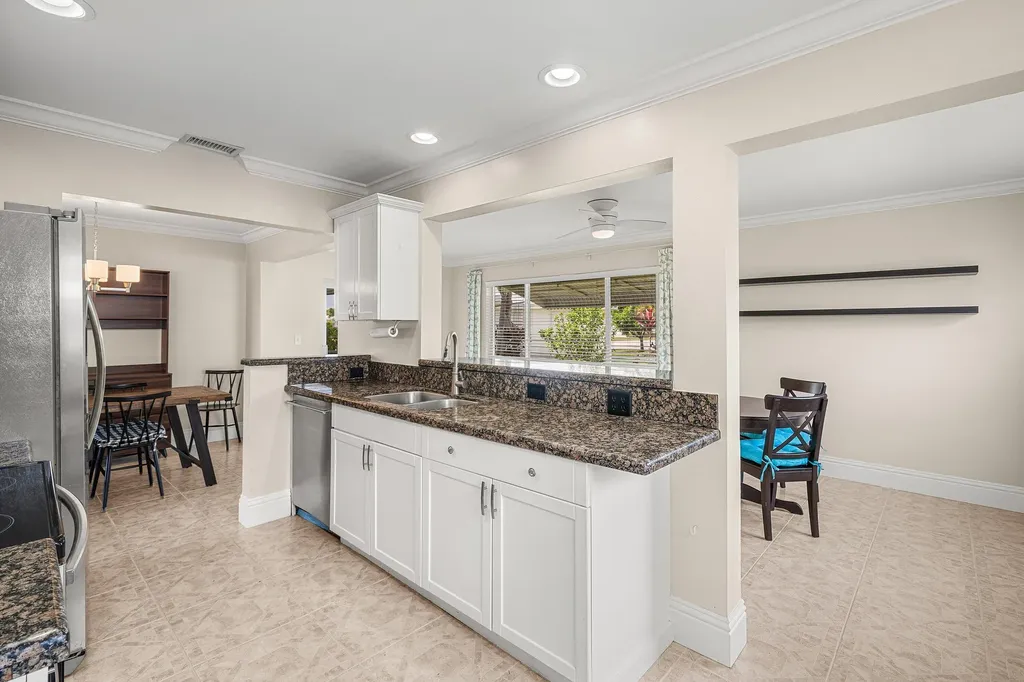 2105 SW 14th Place Boynton Beach FL 33426