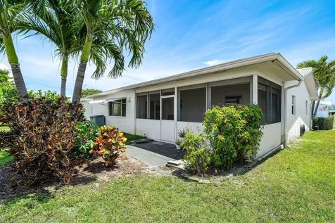 2105 SW 14th Place Boynton Beach FL 33426