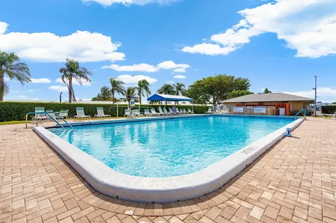 2105 SW 14th Place Boynton Beach FL 33426