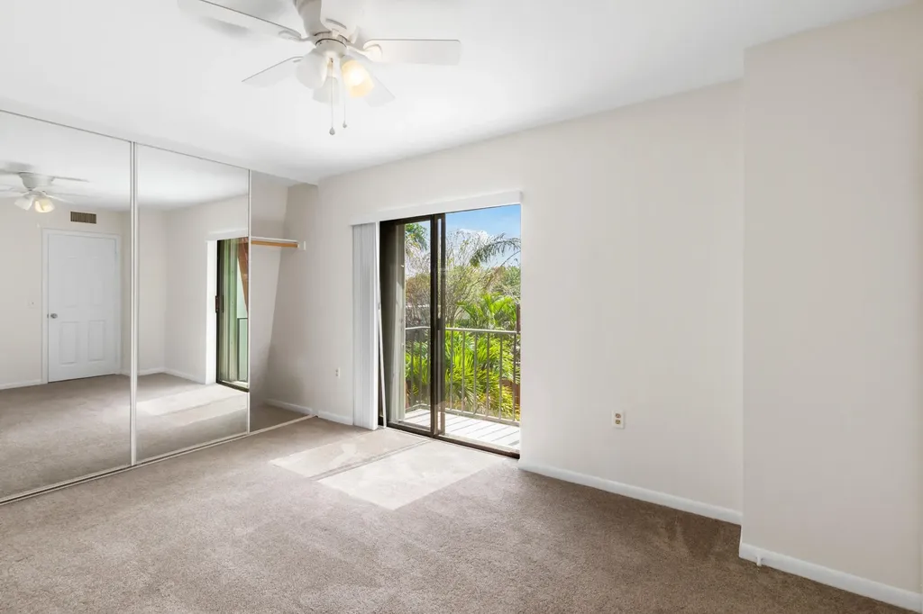 3900 SE County Line Road Tequesta FL 33469