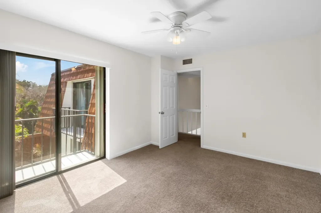 3900 SE County Line Road Tequesta FL 33469