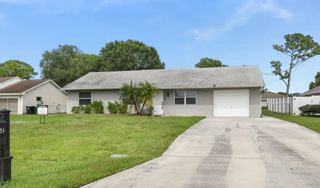 1951 SW Agnes Street Port St Lucie FL 34953