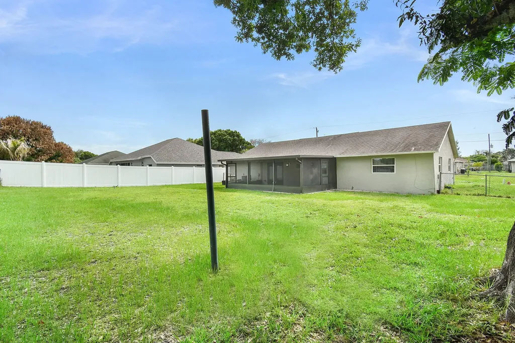 1951 SW Agnes Street Port St Lucie FL 34953
